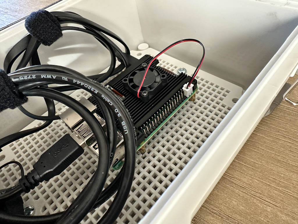 Inside of the birdnet outdoor station showing heat sink